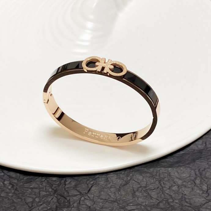 Picture of Ferragamo Bracelet _SKUFerragamobraceletlyr102279034